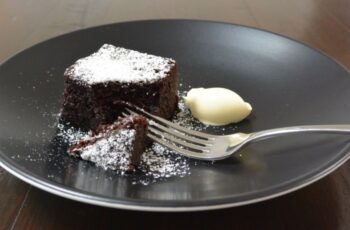 Resep Kue Coklat Kukus: Nikmat, Lembut, dan Bikin Nagih