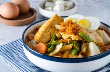 Resep Lontong Mie Surabaya: Nikmatnya Kuliner Khas yang Menggugah Selera