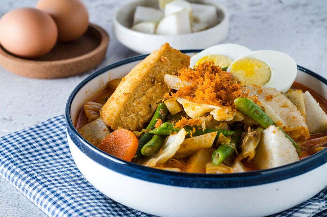 Resep lontong mie surabaya