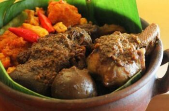 Resep Lotek Jogja: Nikmatnya Sayuran Rebus dengan Saus Kacang yang Gurih