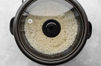 Resep Nasi Uduk Rice Cooker (Santan Kara): Sajian Gurih dan Praktis!