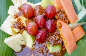 Resep Rujak Bebek: Hidangan Lezat dari Madura