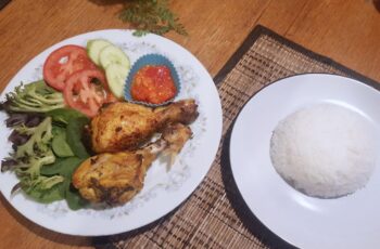 Resep Ayam Bakar Bumbu Rujak Tanpa Santan, Kuliner Nikmat yang Menggugah Selera