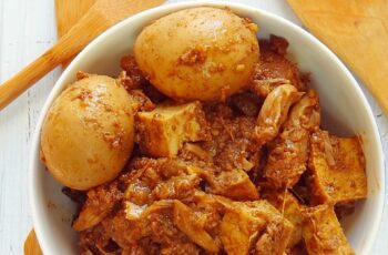 Resep Gudeg Nangka Khas Yogyakarta: Bikin Kangen Jogja di Rumah!