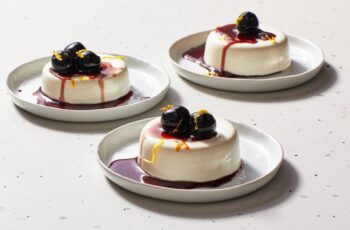 Resep Panna Cotta Jeruk: Dessert Italia yang Segar dan Mudah!