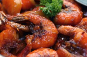 Resep Udang Asam Manis Pedas: Gurihnya Seafood ala Restoran di Rumah!