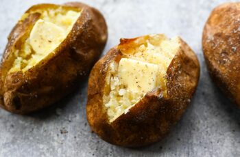 Resep Baked Potato: Hidangan Sehat dan Lezat ala Restoran Amerika