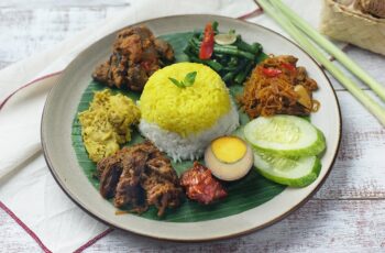 Resep Nasi Bogana: Sajian Khas Tegal yang Gurih dan Lezat