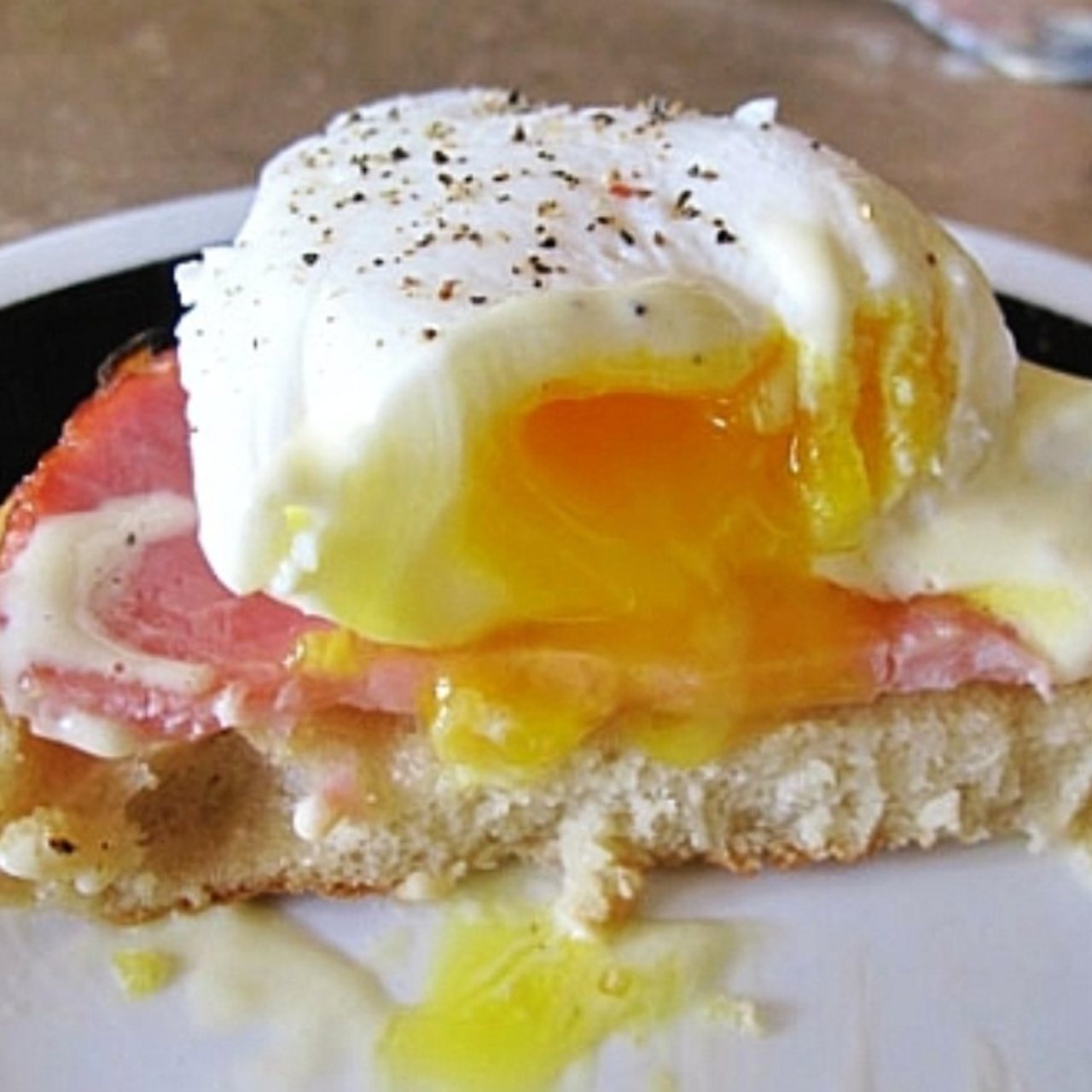 Resep Eggs Benedict