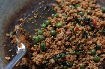 Resep Tumis Oncom Pedas: Sajian Khas Sunda yang Bikin Ketagihan!