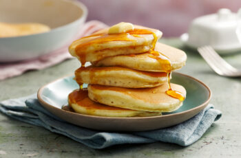 Resep Pancake Milk Tea dan Saus Apel: Sarapan Enak dan Praktis!