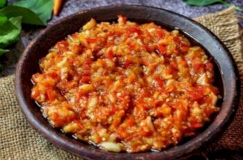 Resep Sambal Korek Daun Jeruk: Pedas Gurih, Bikin Makan Makin Nikmat!