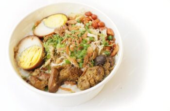 Resep Bubur Ayam Bandung Gurih yang Bikin Ketagihan